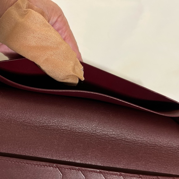 Cartier Calfskin Black long wallet w maroon inside, silver scroll on corners - Picture 8 of 10